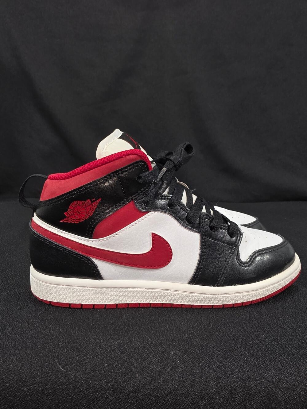 Nike Air Jordan 1 Mid Gym Red Black White Leather Preschool Size 3Y